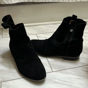 Black suede Frye & co. boots women’s size 7.5